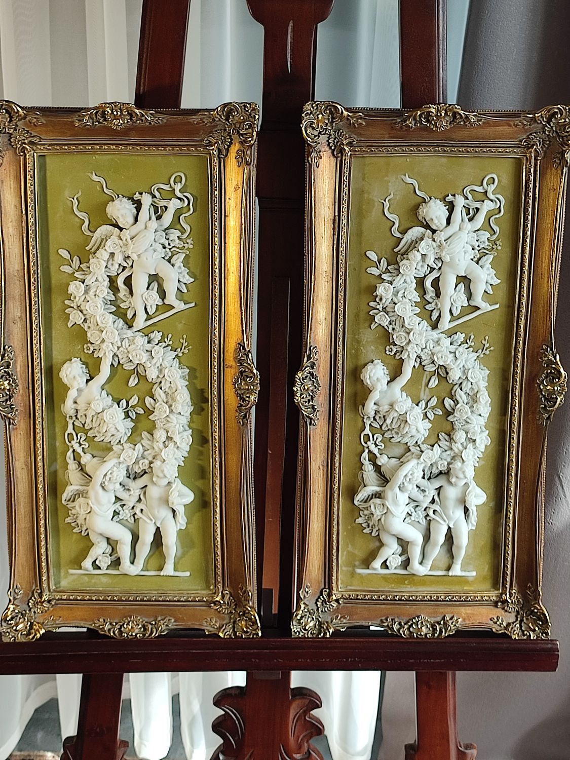 Dekoracijos (yra 2 vnt)