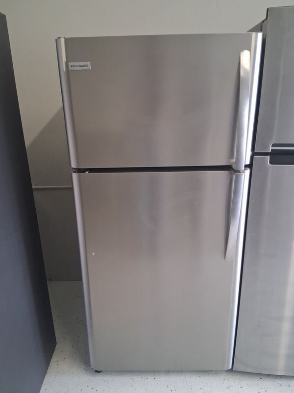 Top Freeze Refrigerator Model # LFTRL1832TF2