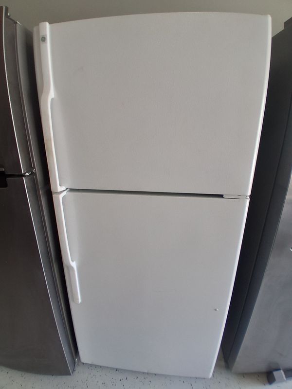 Top Freeze Refrigerator   Model # GTS18DBPRRWW