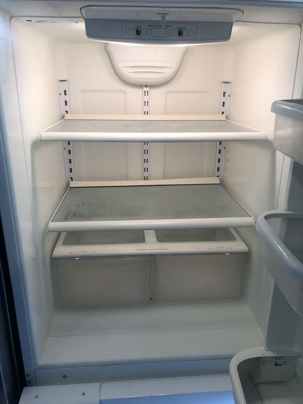 Bottom Freeze Refrigerator | MN: 596. 69312010