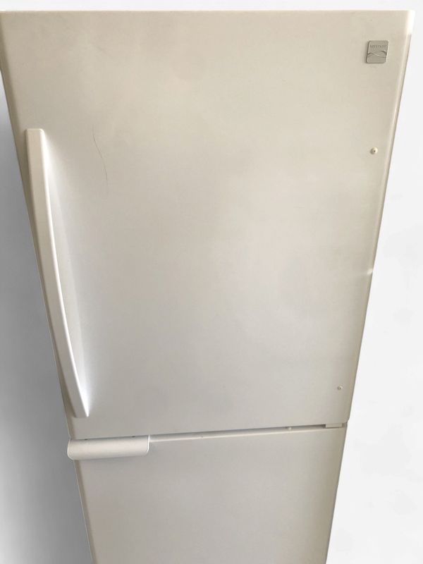 Bottom Freeze Refrigerator | MN: 596. 69312010