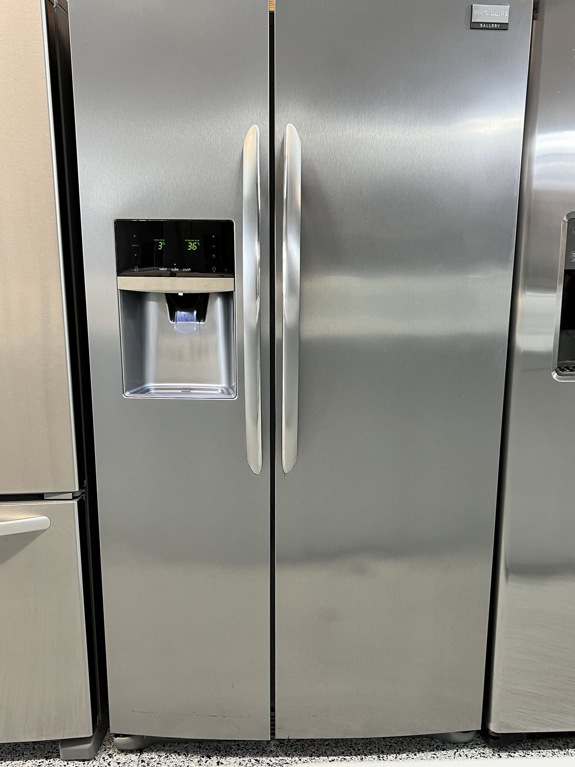 Side by Side Refrigerator | MN: FGHS2655PF0