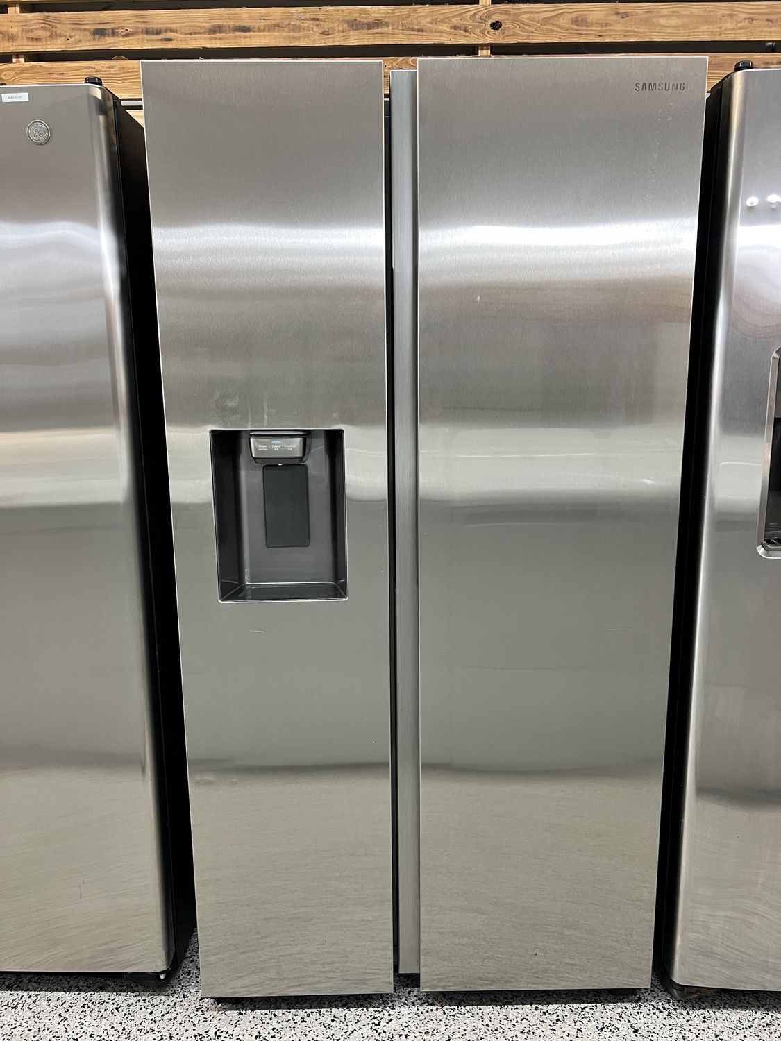 Side by Side Refrigerator | MN: RS27T500SR