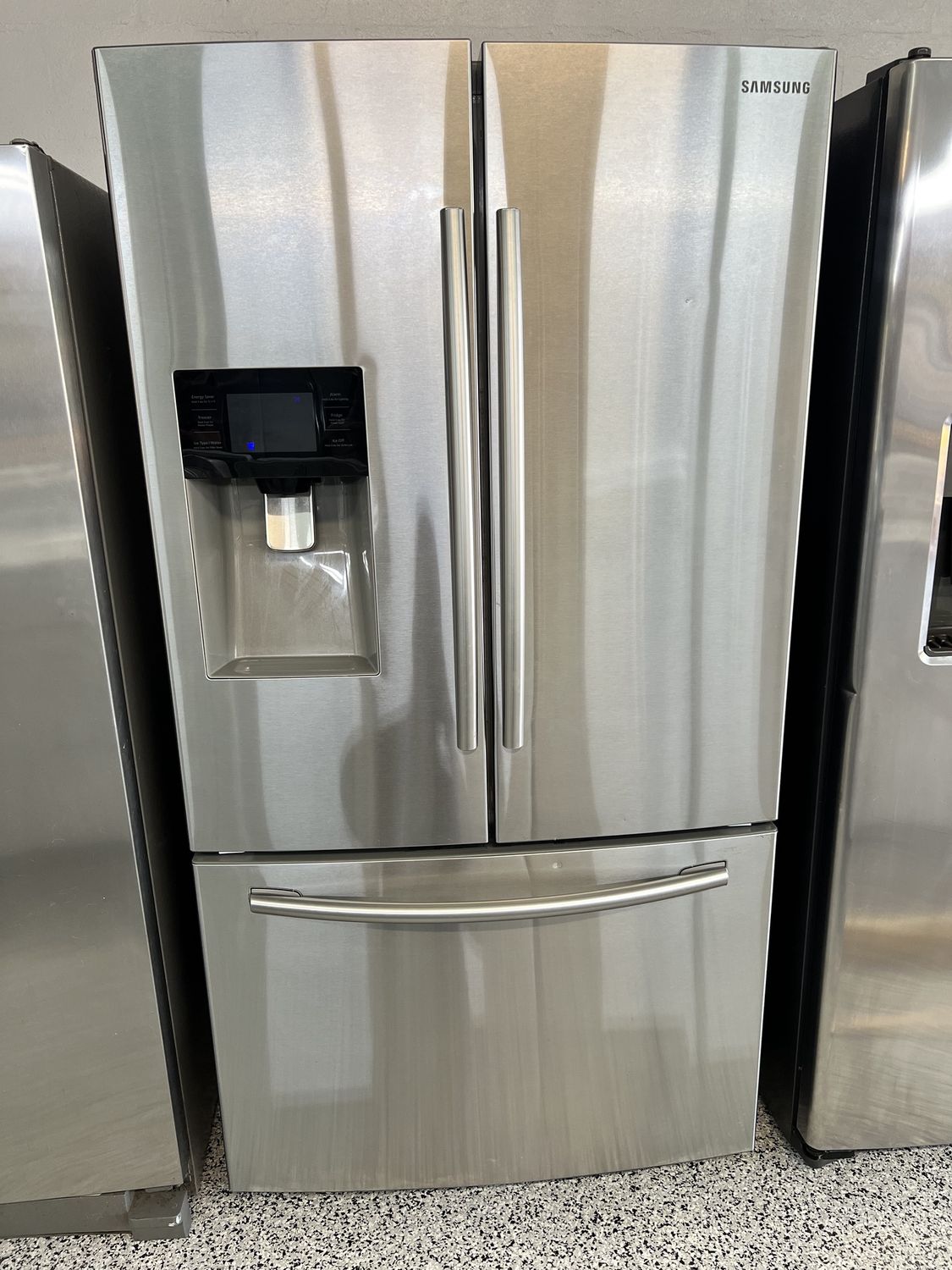 3 Door Bottom Freeze Refrigerator | MN: RF263BEAESR/AA