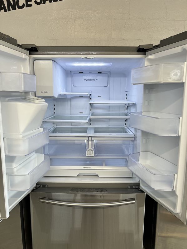 3 Door Bottom Freeze Refrigerator | MN: RF263BEAESR/AA