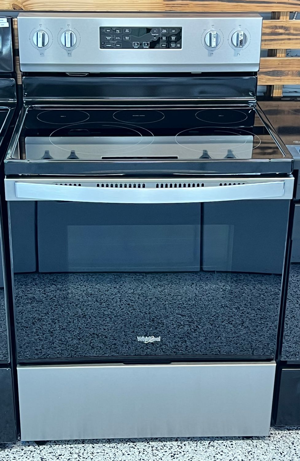 Stove | MN: WFE550S0LZ3