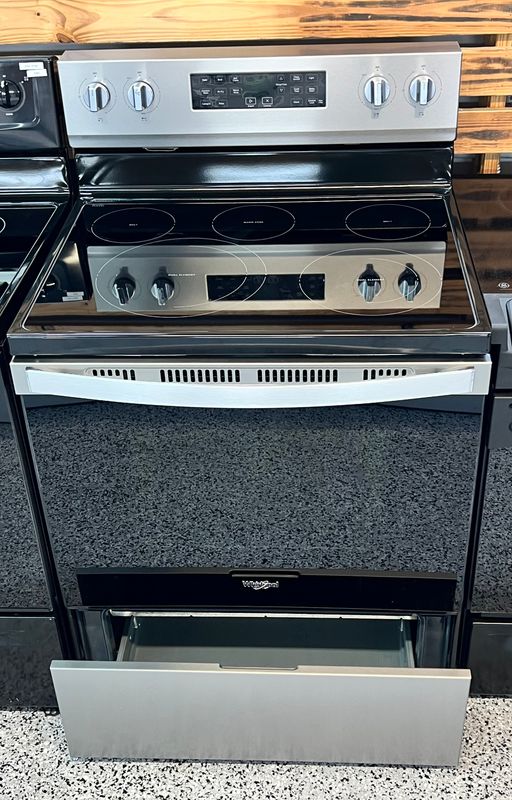 Stove | MN: WFE550S0LZ3