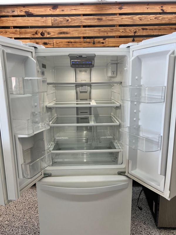 3 Door Refrigerator | MN: WRF560SMHW00