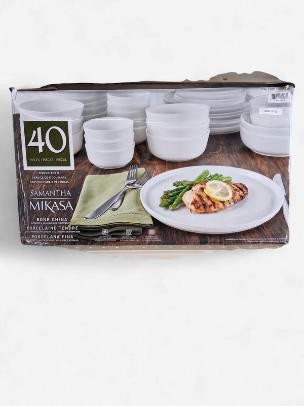 40 Piece Bone China Dish Set