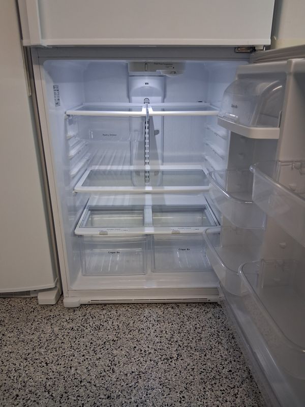 Refrigerator | MN: 111. 71212610