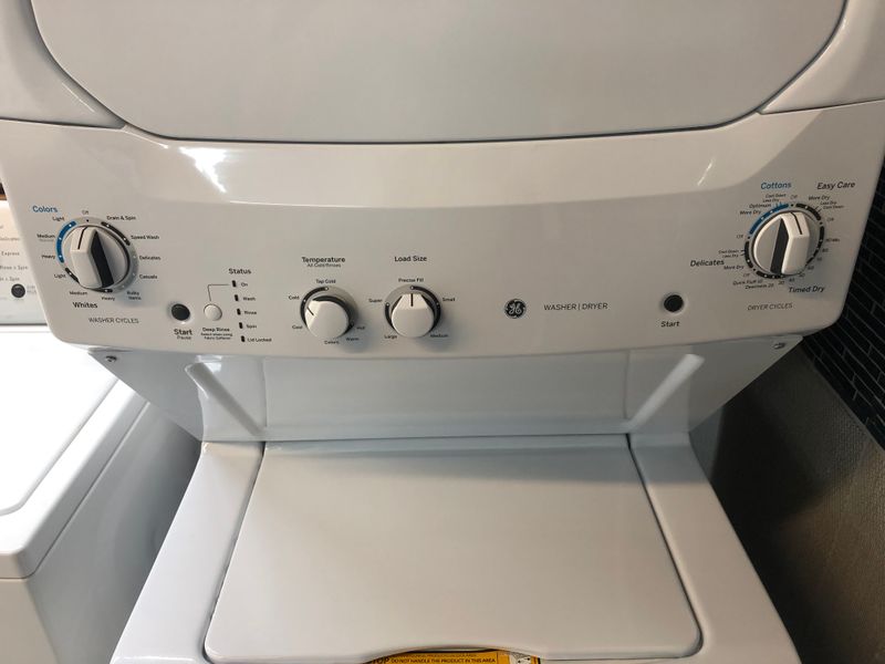 Stack Washer/Dryer | Mn: GUD27ESSM1WW