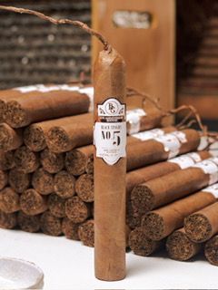 Black Stogies:Black Stogies No. 5 Anniversary Toro Box
