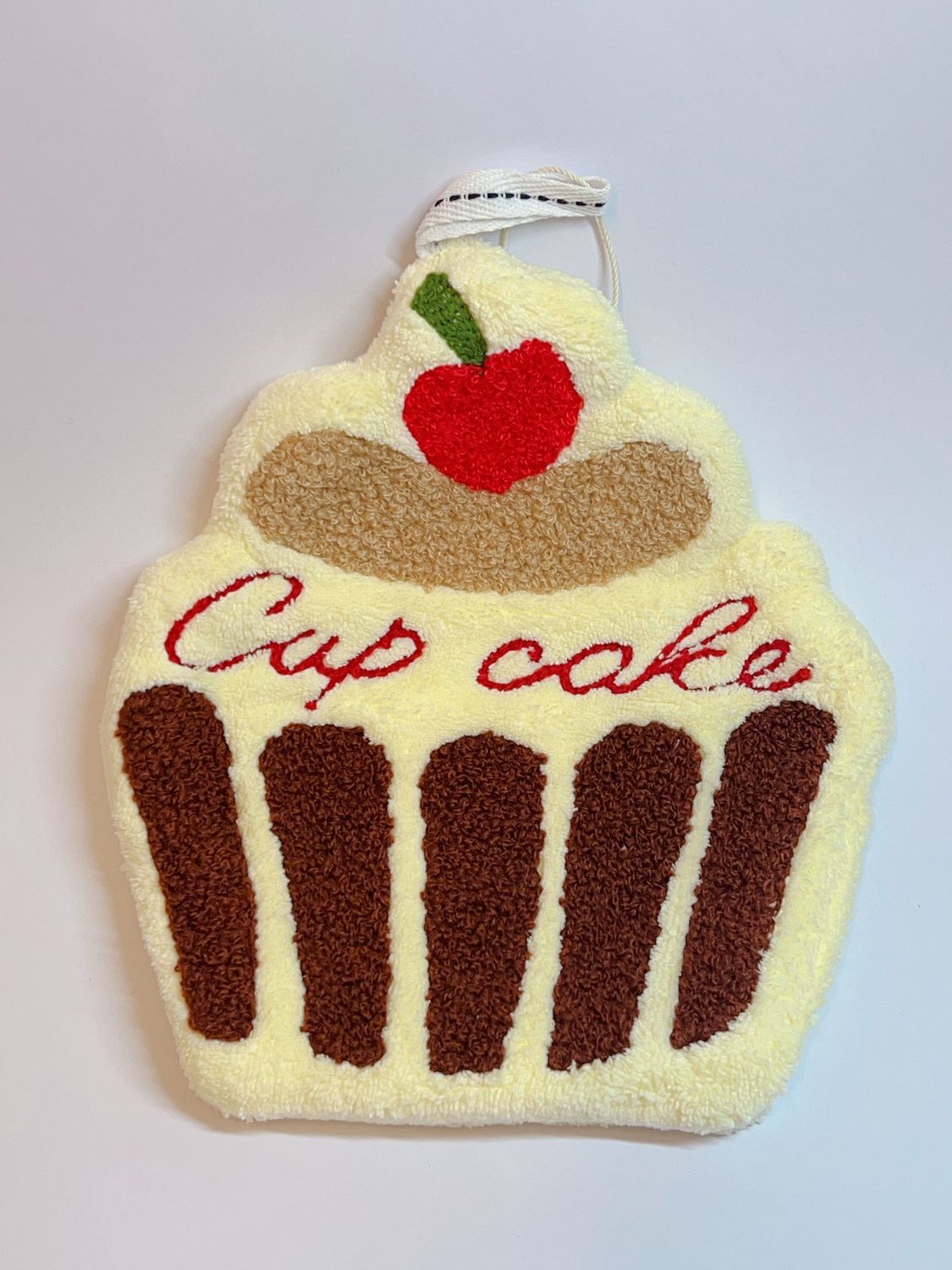 Cute Foodie Hand Towel, Design & Pattern: Cup Cake