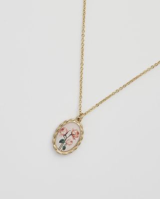 Fable Framed Roses Necklace