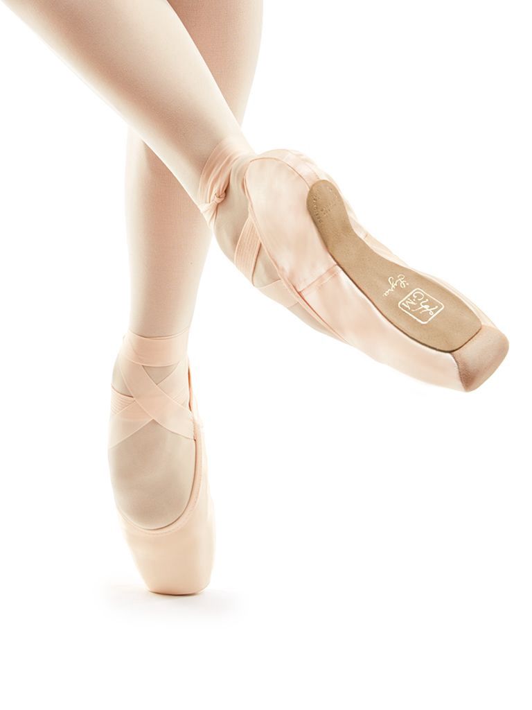 LYRA POINTE SHOE