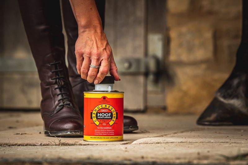 Carr &amp; Day &amp; Martin Cornucrescine Daily Hoof Moisturiser