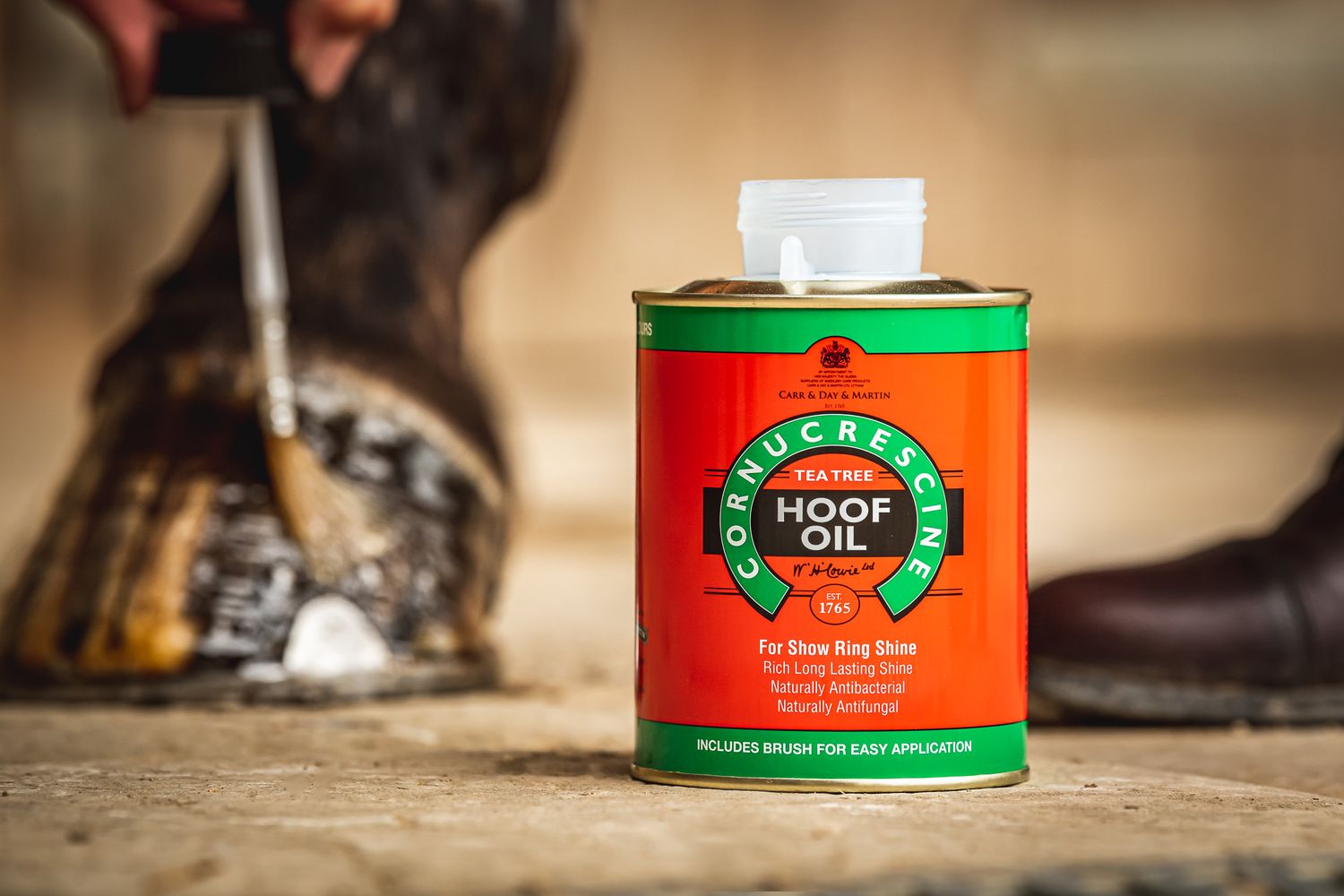 Carr Day &amp; Martin Cornucrescine tea tree hoof oil