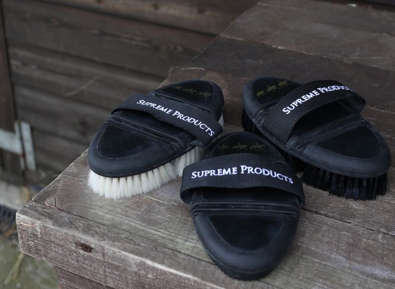 Supreme Products Pro Groom Body Brush