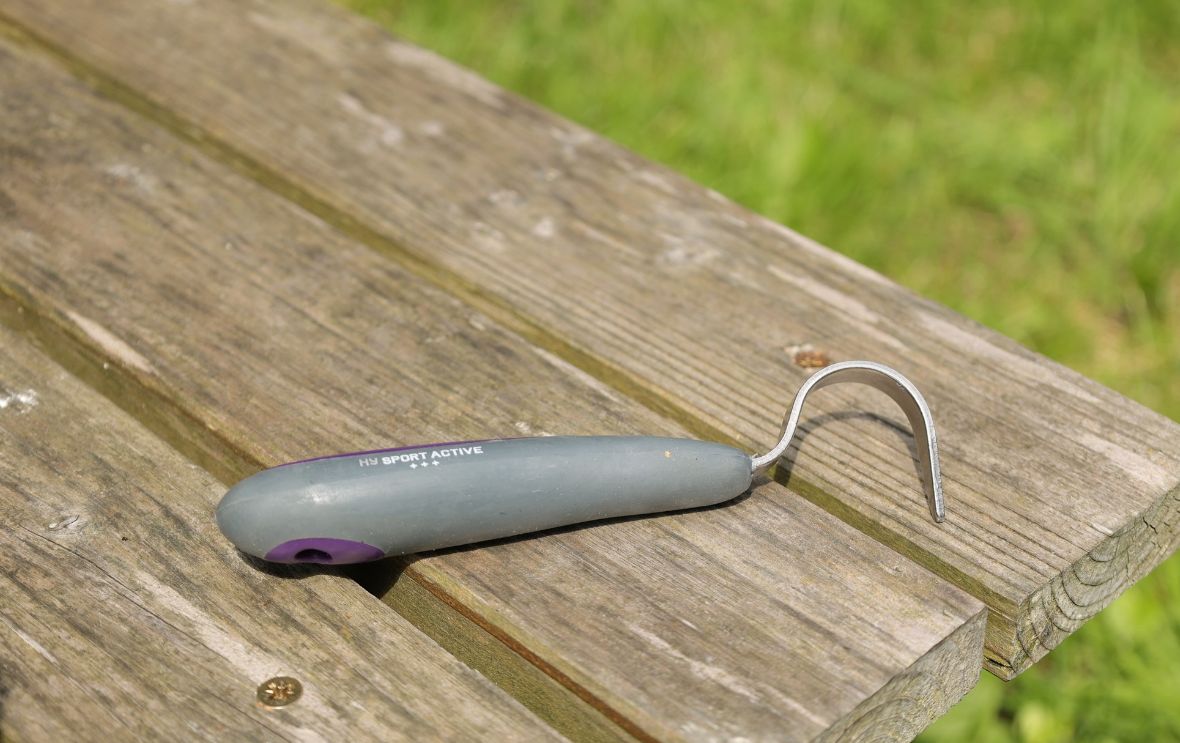 Hy Equestrian sport active hoof pick