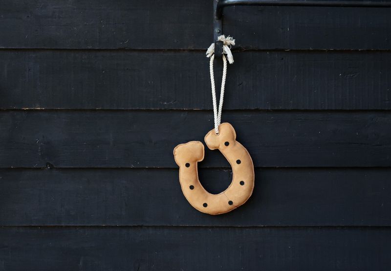 Hy Equestrian Stable Toy