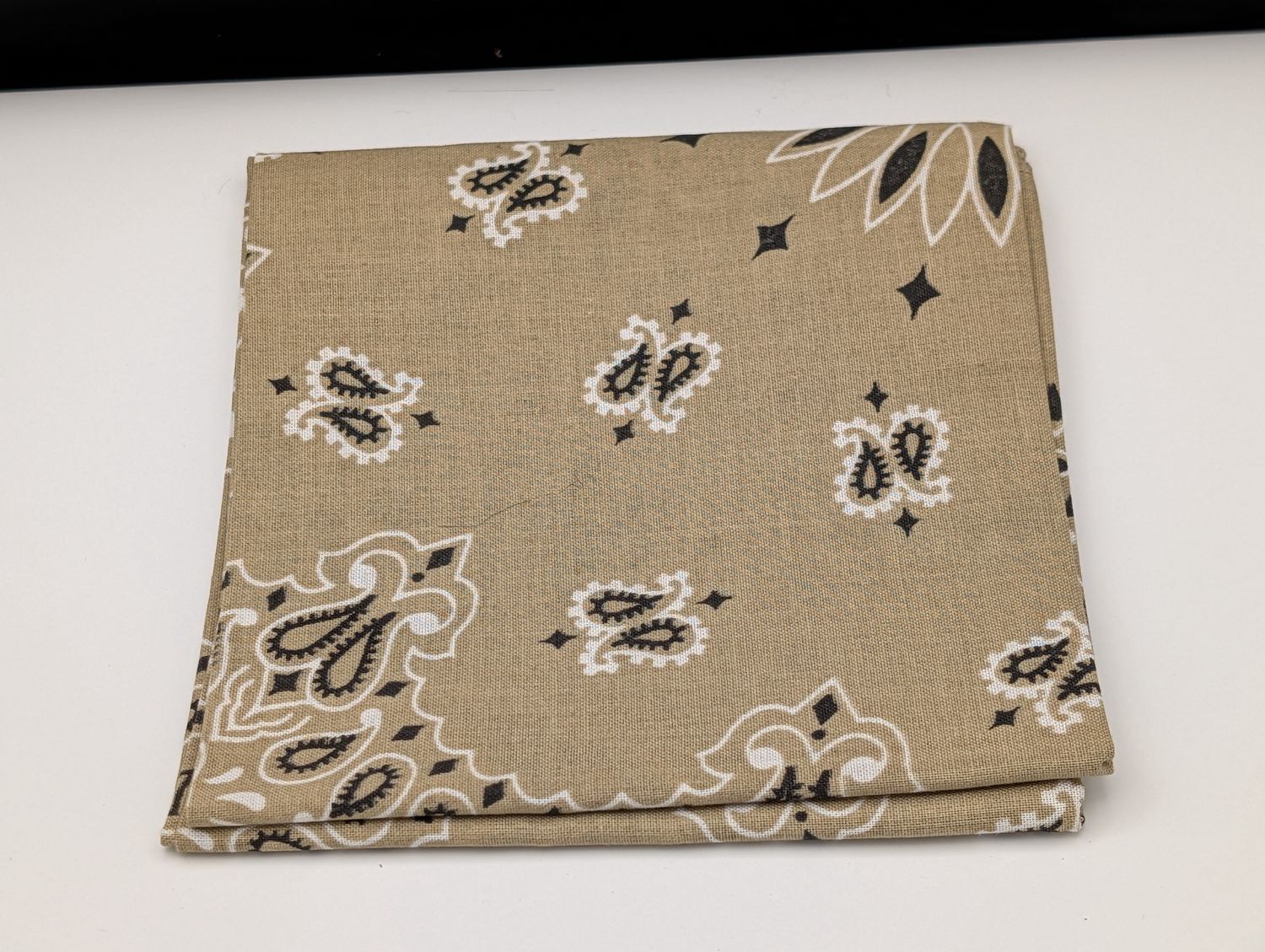 Hanky, Colour: Beige