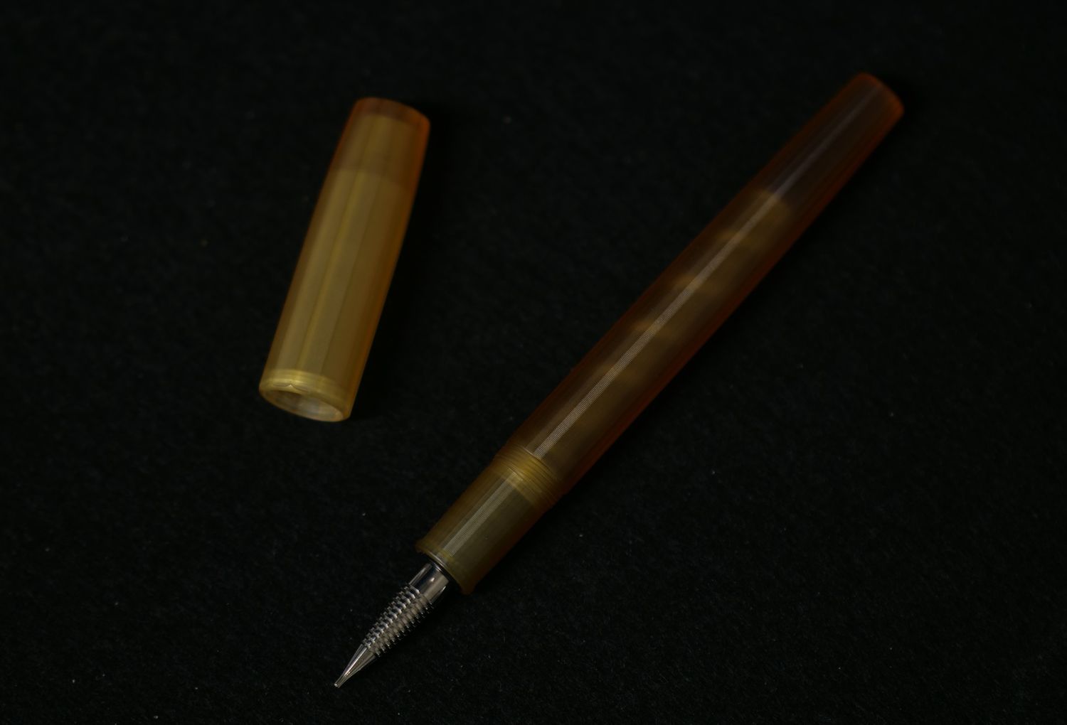 (one-time production: 86 sets) Eureka Dip Pen (asymmetry barrel &amp; cap)