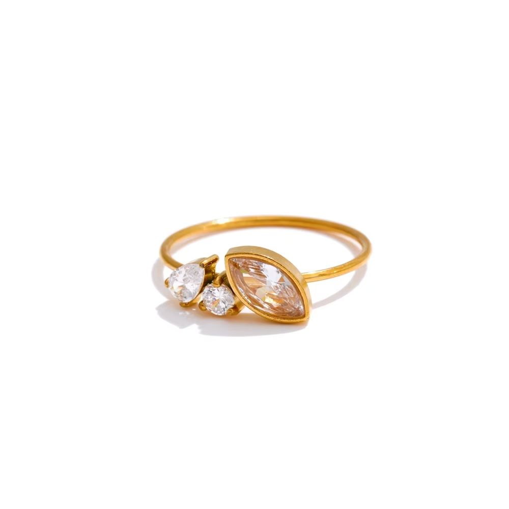 Petite Gold Band
