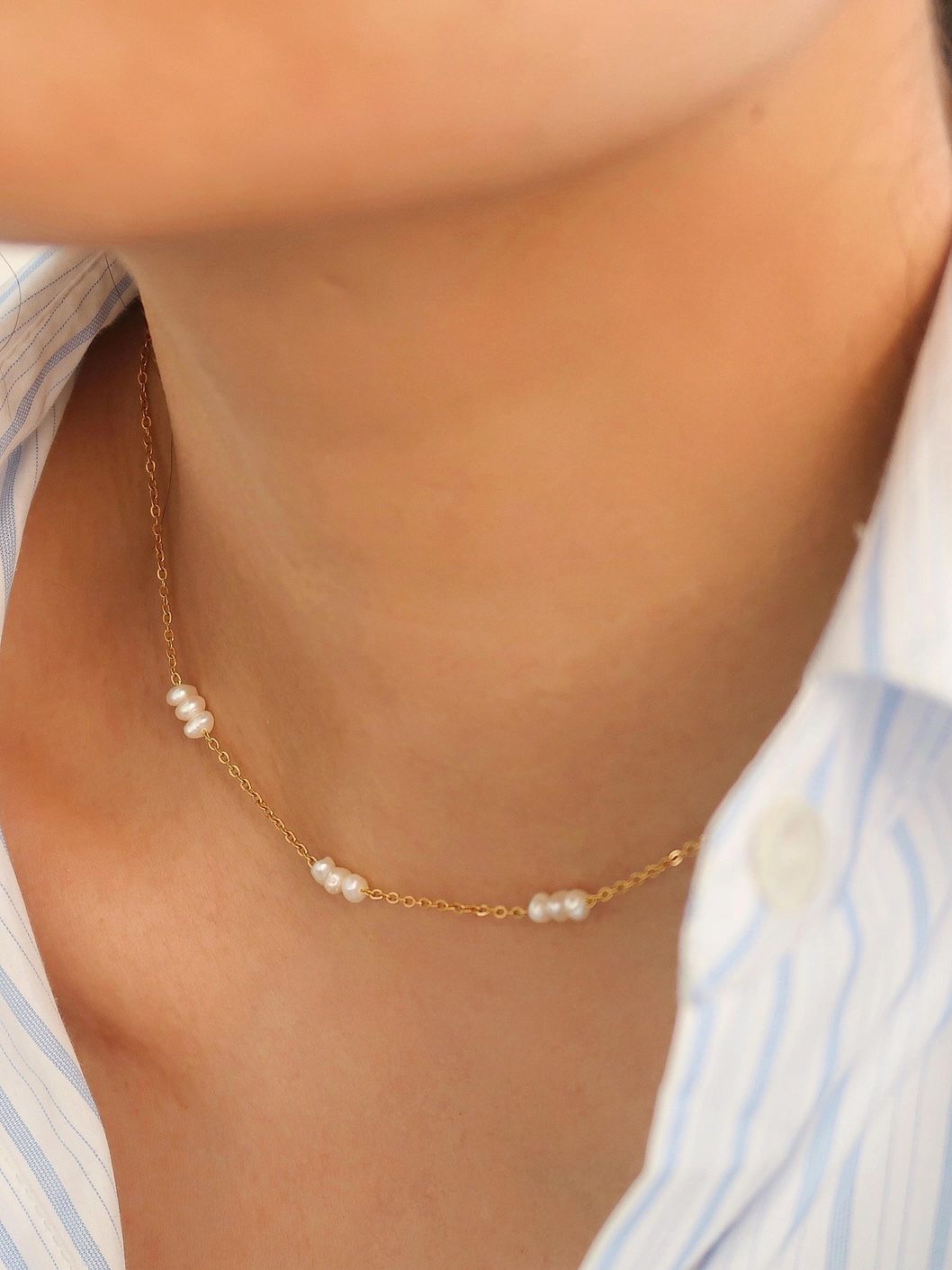 Multi Pearl Choker