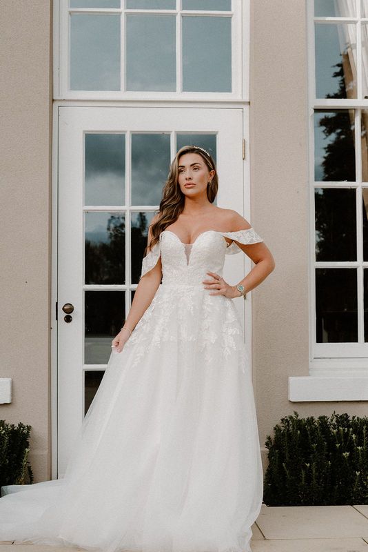 British Bridal size 14 WD148