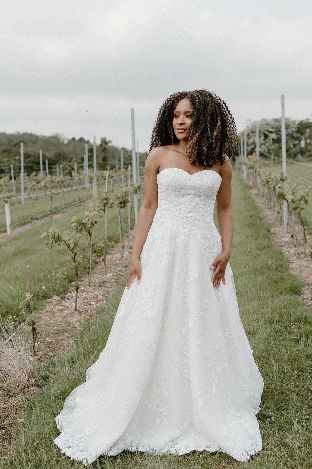 British Bridal size 14 WD025