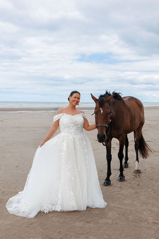 Island Bridal size 22 26808 Elowen Island Bridal size 22 26808 Elowen