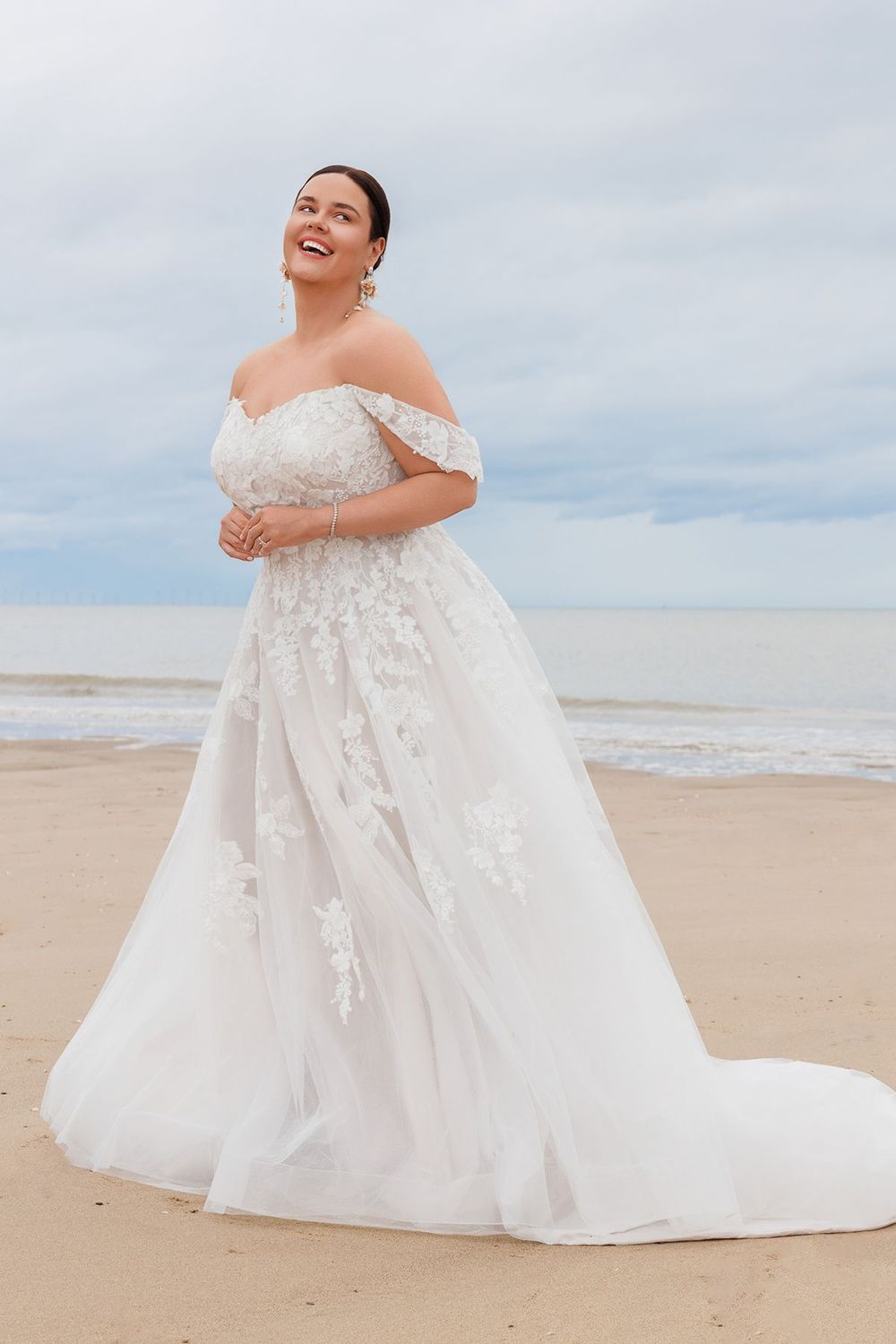 Island Bridal size 24 26825