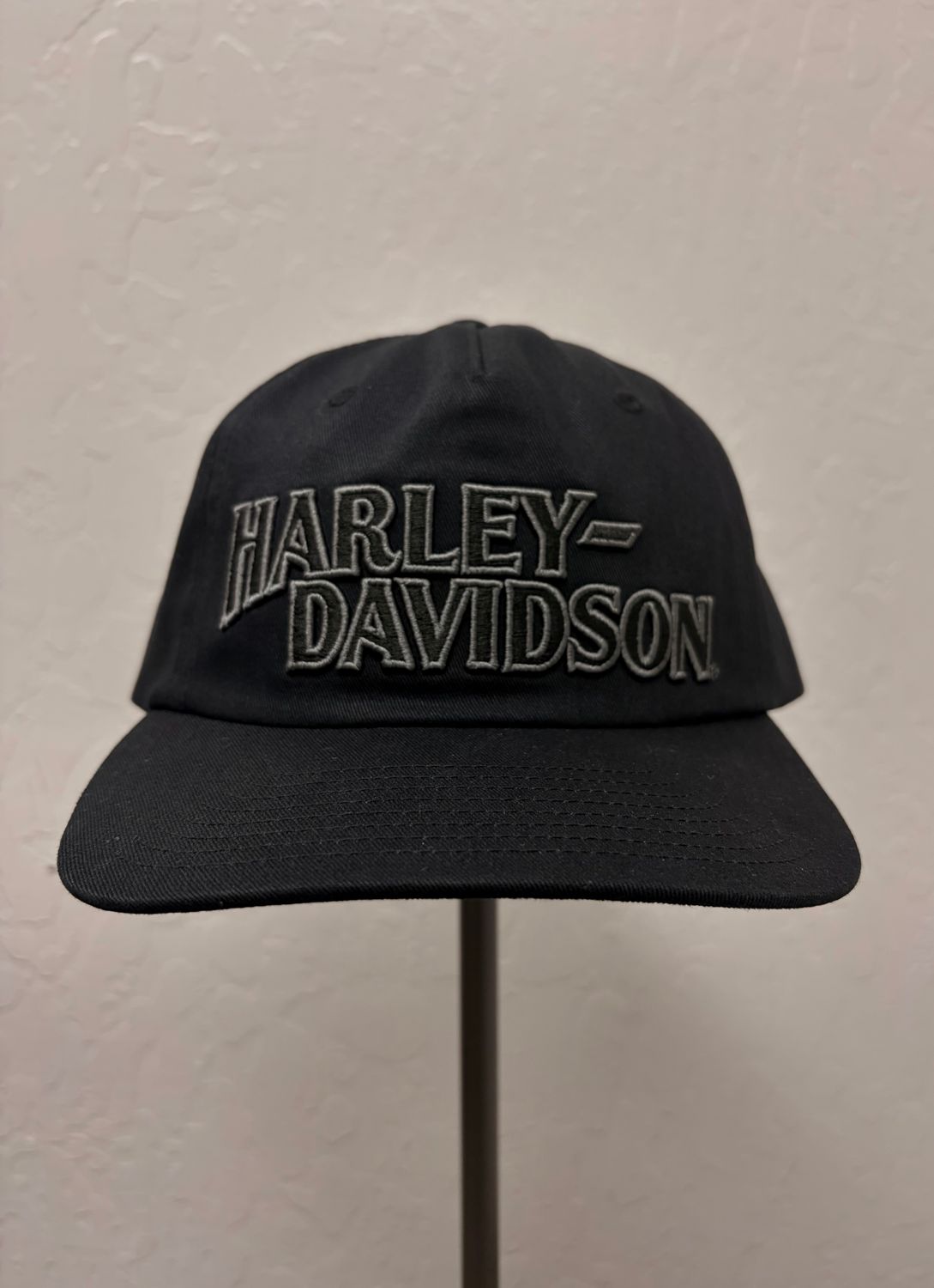 Black outline SJHD hat