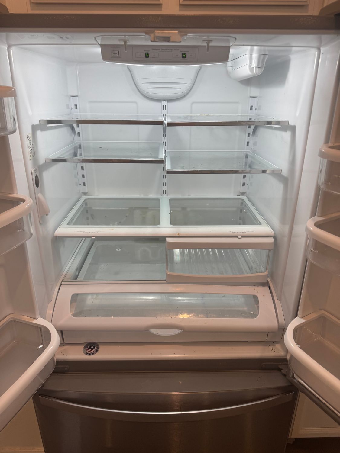 Content Cleaning - Fridge Deep Clean