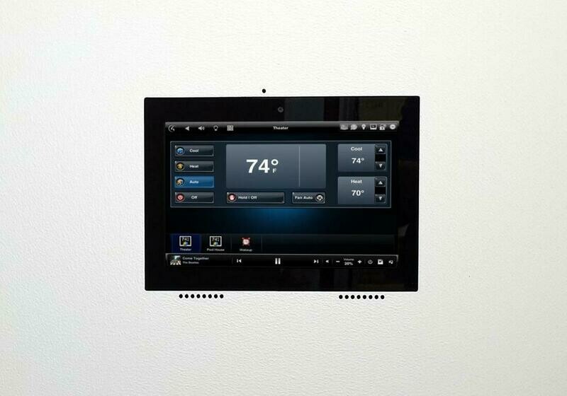Control4® T3 7" Touch Screen V2 (Low Voltage)