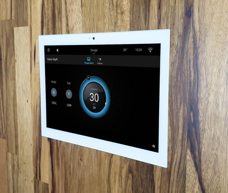 Control4® T3 10" Touch Screen V2