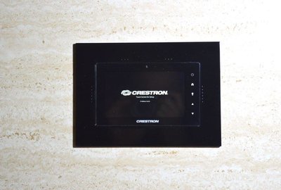 Crestron® TSW-560/560P 5