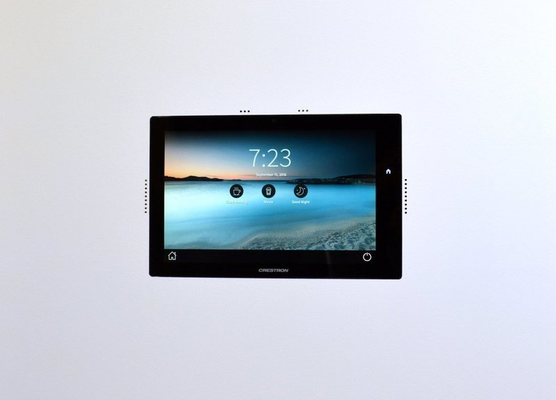 Crestron® TSW-760 7" Touch Screen