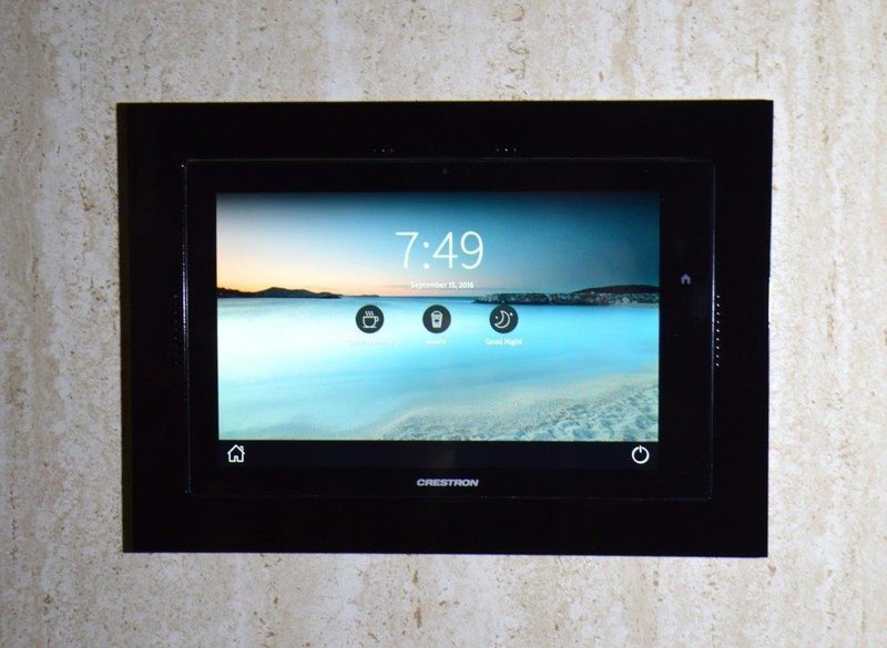 Crestron® TSW-1060 10.1" Touch Screen