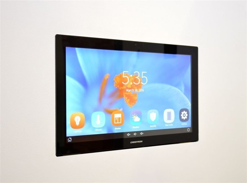 Crestron® TSS-752 7" Room Scheduling Touch Screen