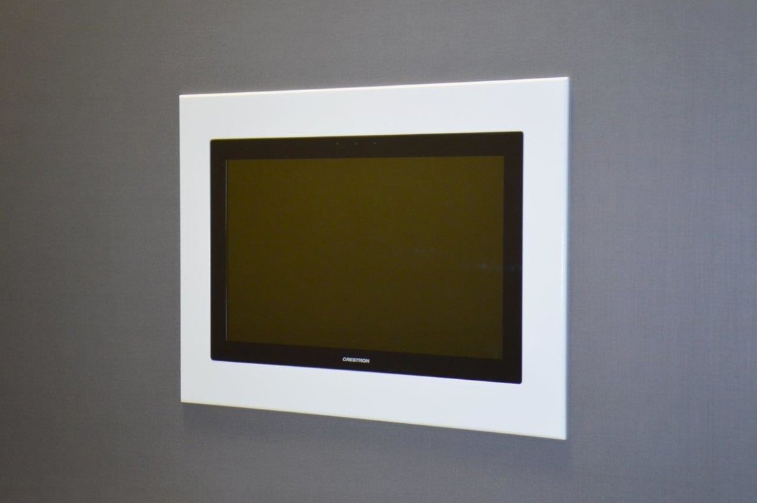 Crestron® TS-1542 15.6" HD Touch Screen