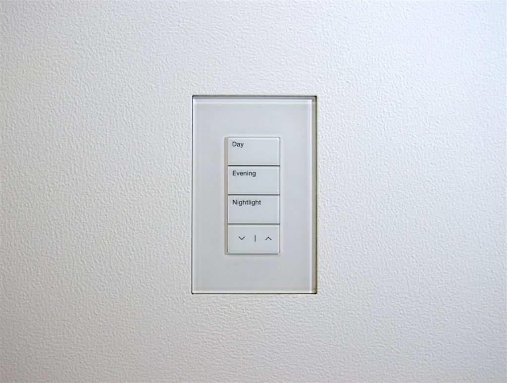 Lutron® Palladiom® QS Wallstations - US Glass