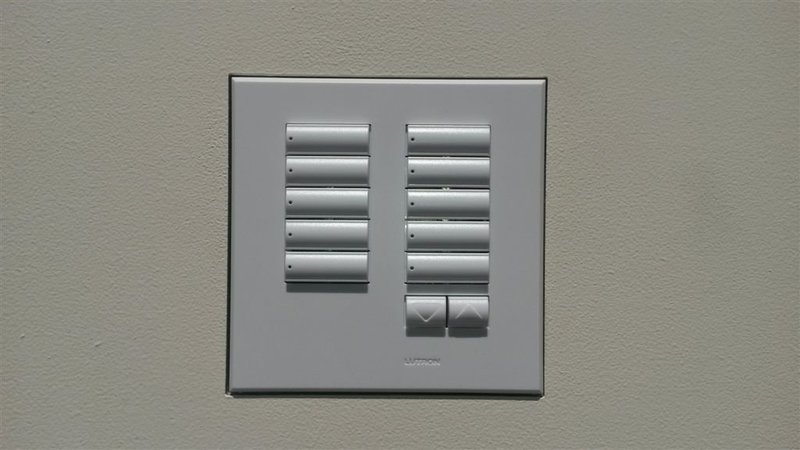Lutron® International seeTouch® Wallstation - Original Faceplate