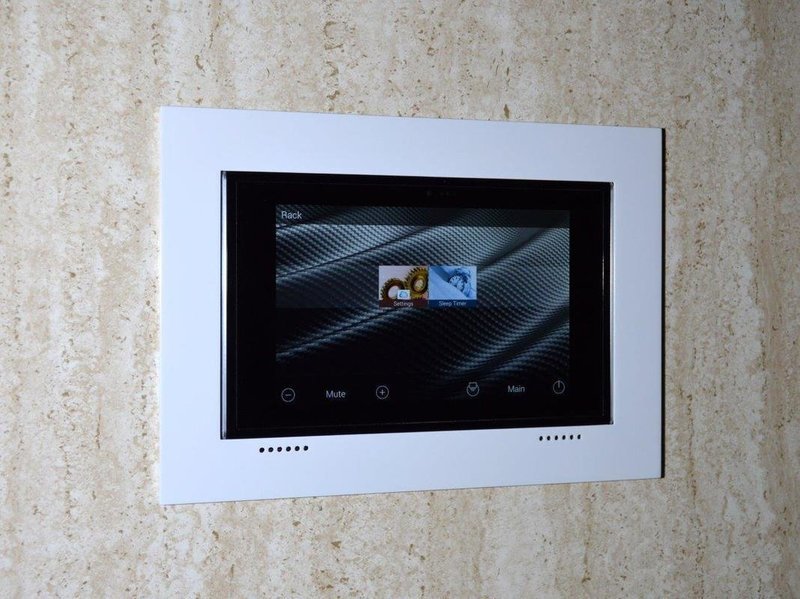 URC® TKP-7600 7" In-Wall Touchscreen