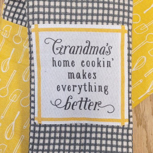 'Grandma's Home Cookin' Makes Everything Better '' Kitchen Boa®