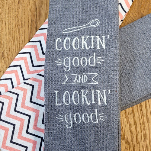 'Cookin' Good and Lookin' Good' Kitchen Boa®