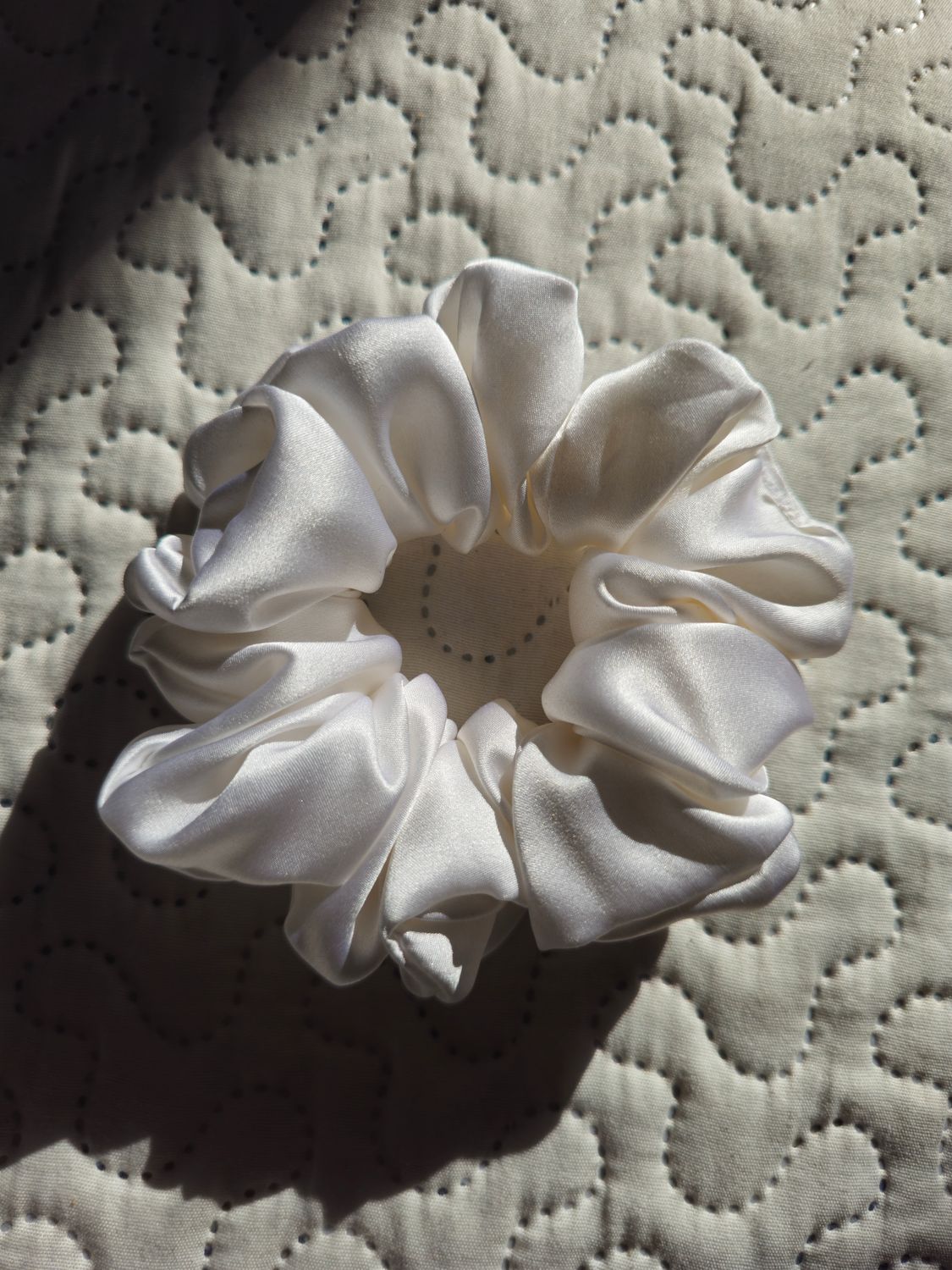 Gumka Jedwabna Biała