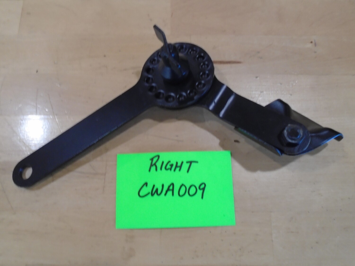 CJ2A Right Hand Windshield Adjuster Lollipop Bracket