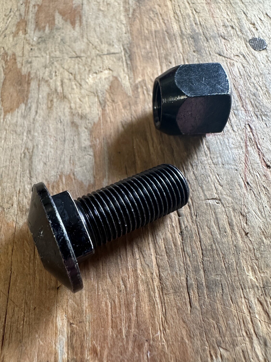 Combat Wheel Stud with Nut