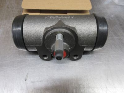 Wheel Cylinder, Rear, M54 And M809 5 Ton